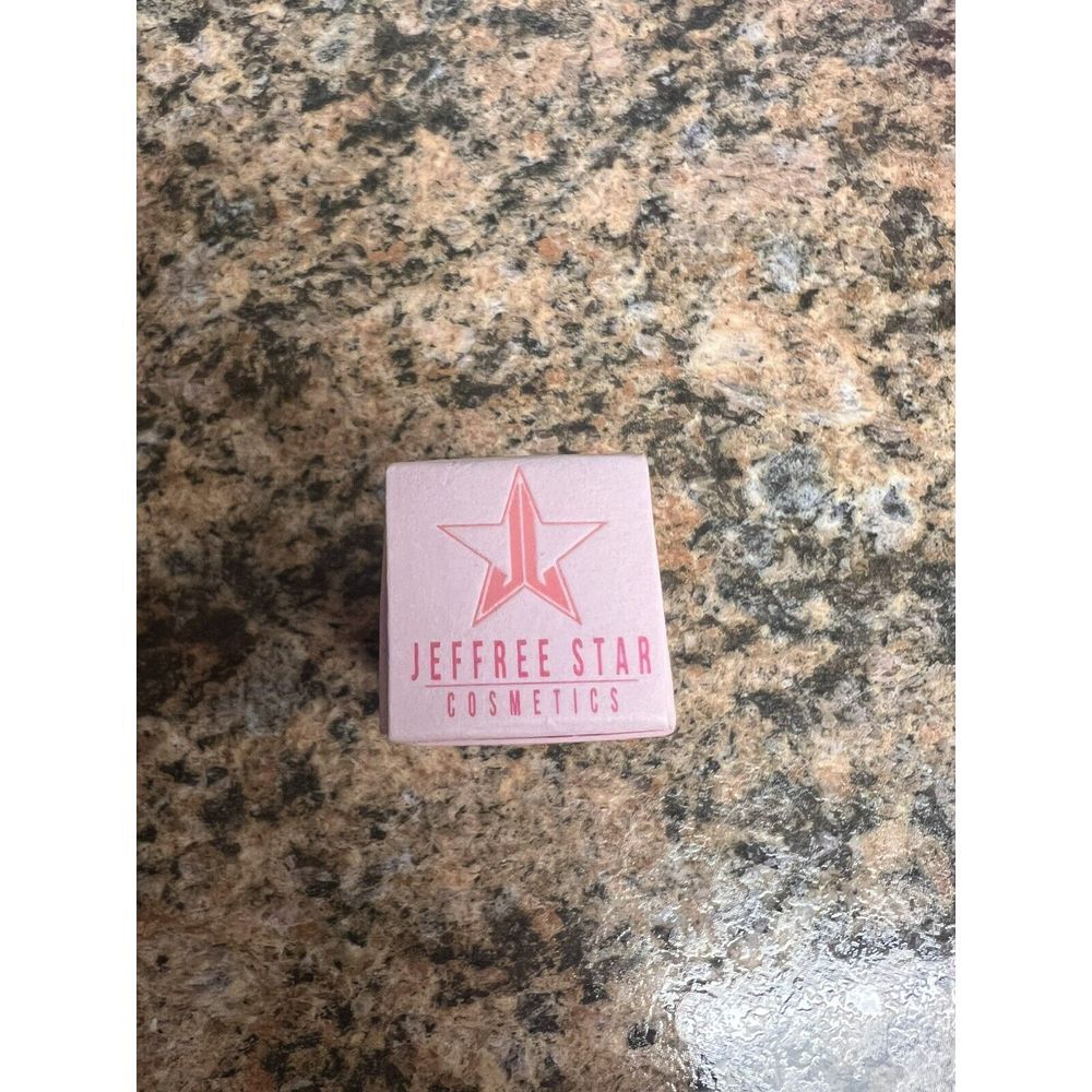 Jeffree Star Velvet Trap Lipstick Unphazed Nude Olive New‎ - Picture 7 of 7